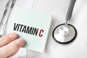 Intravenös behandling med C-vitamin till kritiskt sjuka patienter kan förkorta sjukhusvistelser