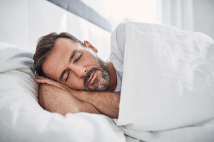 Søvnmangel, overvægt og D-vitaminmangel hænger sammen